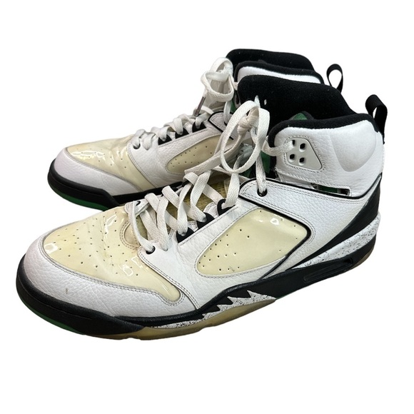 Air Jordan 60 Plus Retro Boston Celtics Sneakers - Picture 4 of 6
